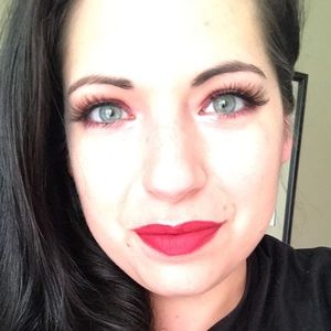 Meet your Posher, Naomi